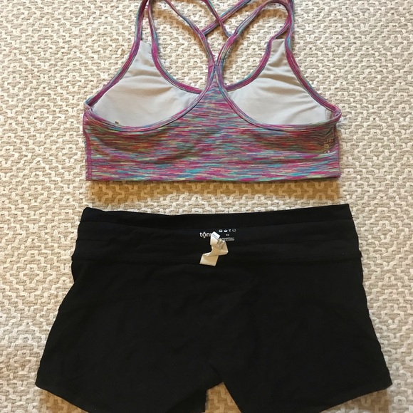 Tonic Hot Yoga Outfit - Top Small/Bottom XS - Picture 6 of 8